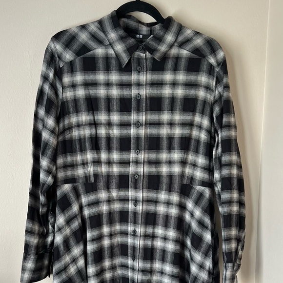 Uniqlo Black & White Checkered Long-Sleeve Shirtdress - Picture 2 of 5
